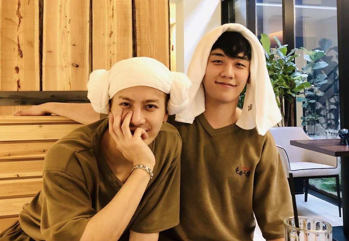 JacksonWGlobal's tweet photo. [INSTA] 181121 #JWGTRANS 

seungriseyo: #JackSeung #JackSun #JYP #YG

#JacksonWang #王嘉尔 #잭슨 #GOT7 @JacksonWang852 @GOT7Official https://t.co/gApaj6eiw7