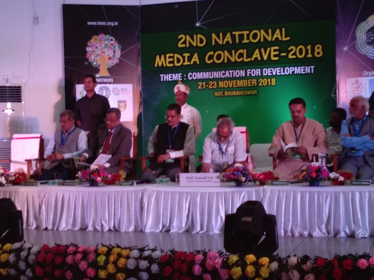 imsnmc's tweet photo. 2nd national media conclave inaugurated by Governor of Odisha Prof Ganeshi Lal #NMC2018 https://t.co/aXwK7DGt06