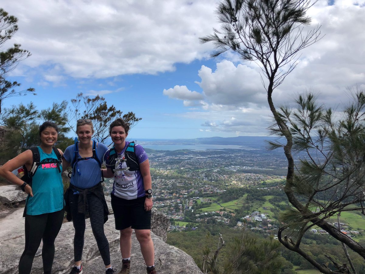 imamegamum's tweet photo. How inspiring are these three ladies! They hiked from the University of Wollongong all the way to the top lookout of Mount Keira.

#Illawarrahikes #bushwalkthegong #uowtomountkeira #imaMEGAmum #MEGAtribe #ilovethegong #southcoast #hikingtrails #amazingweather https://t.co/DD8YpsSkam