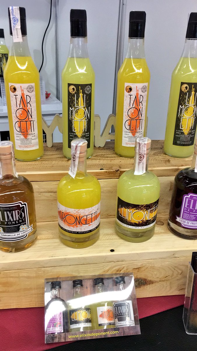 BlogHedonista's tweet photo. Productos #gourmet degustados en #forumgirona18 #aove y #avocadooil de #masmontseny #elixirsdeponent #escata y #azafran #aromis https://t.co/R0VGa3LEkz