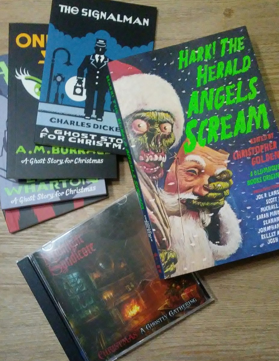 hyperfx's tweet image. I love scary stuff, and love extending the terror of Halloween right on through Thanksgiving and into Christmas. It&apos;s getting easier and easier, too, although I do wish there was a bit more scary Christmas music.