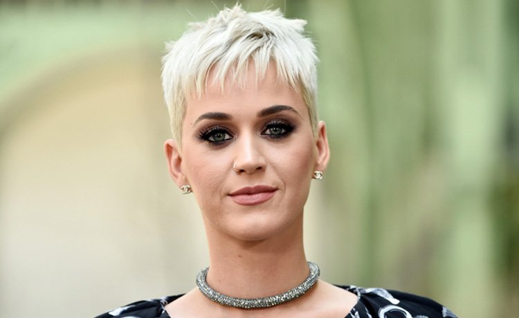 DubaiOneTV's tweet image. #KatyPerry, No.1 on 2018 #Forbe's list of Highest-Paid Women in Music. #DubaiOneTv ow.ly/vafA30mHdJ8