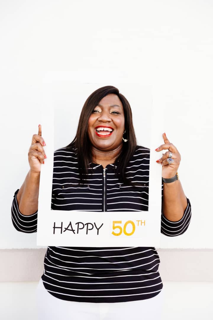 stephoshar's tweet photo. Wow. My Mom just turned 50. Golden Jubilee. It's not easy. Happy birthday mummy I love you so much๐๐๐๐ฟ๐๐ฟ๐๐๐ #FabFifty๐พ๐ฅ๐ท https://t.co/SiWvCqu2hF