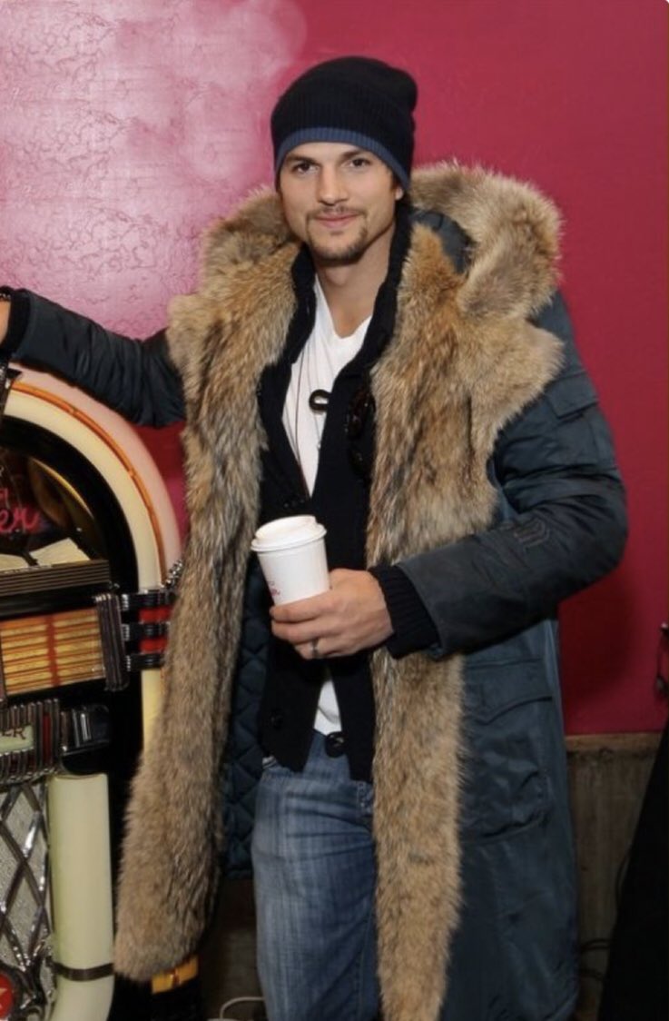 OvidioGarbin's tweet photo. Guess who is not going to be afraid of this cold winter 🥶 ? 
The idol Ashton Kutcher  @aplusk !!!!
Fur is the right choose for winter season.
#ovidiogarbin #fur #winter #aplusk #furman #furwoman #coldwinteranswer #behappy #bewarm https://t.co/AJx06R3fnF