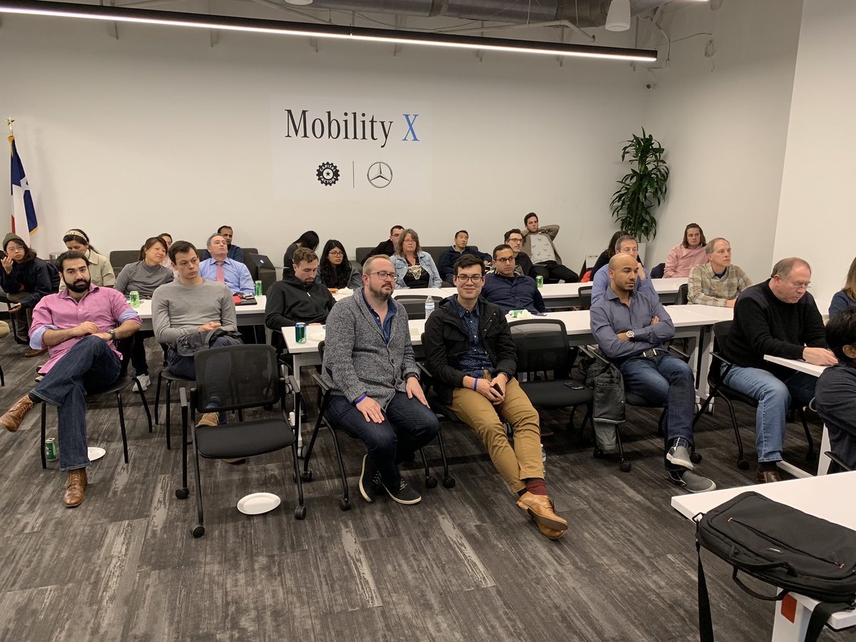 sm_atx's tweet photo. Great turnout at the meetup for the #healthcare startup panel discussion today! #AustinStartupMeetup https://t.co/ulM6UY5z4n