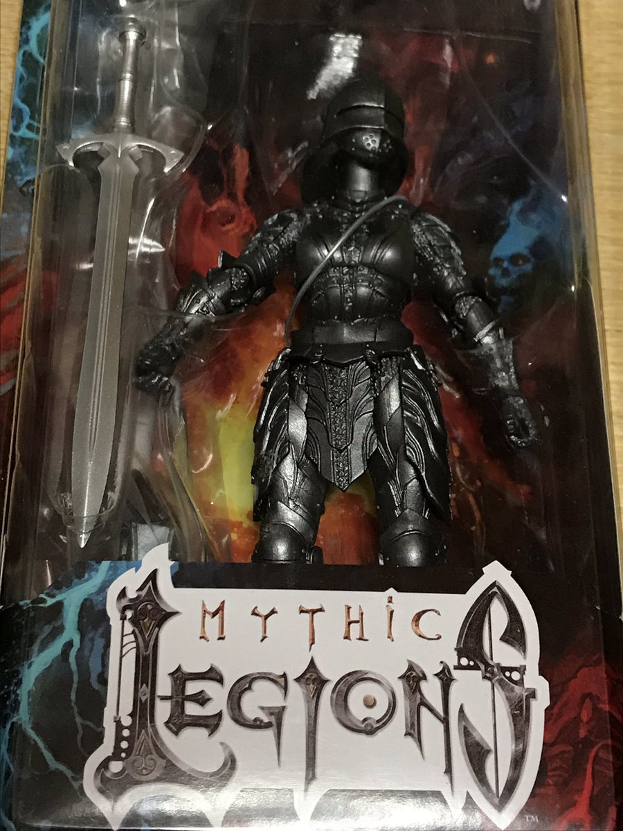 Mythic Legions』というフィギュアシリーズの甲冑女騎士が到着