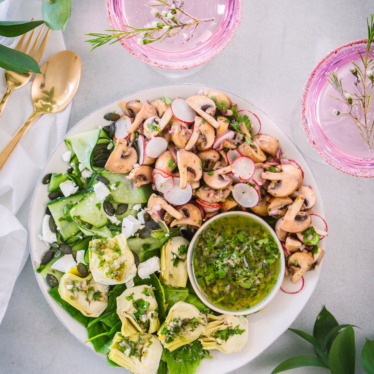 FreshMushrooms's tweet photo. Finally, holiday season is upon us! Kick things off with White Button Mushroom and Artichoke Salad https://t.co/a2OPLfYEGf with smooth, sweet, floral Cape Fynbos Gin. Legendary!
#mushroomtapas #ginandtapas #eatmoremushrooms https://t.co/3xl1eAa0As