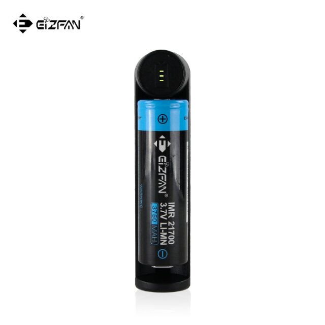 AlisaEFAN's tweet photo. π₯Efan newest/lightest NC1 1 slot USB battery charger, 0.6A charging current, fit for 18650/20700/21700/26650 ... all rechargeable cylindrical li-ion battery, small and portable, with the most cost-effective price.π₯
#efancharger #efantech #vape #vapor #vaping #smoke #ecig #USB https://t.co/aNIjXFMv2v