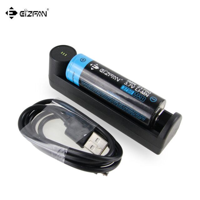 AlisaEFAN's tweet photo. π₯Efan newest/lightest NC1 1 slot USB battery charger, 0.6A charging current, fit for 18650/20700/21700/26650 ... all rechargeable cylindrical li-ion battery, small and portable, with the most cost-effective price.π₯
#efancharger #efantech #vape #vapor #vaping #smoke #ecig #USB https://t.co/aNIjXFMv2v