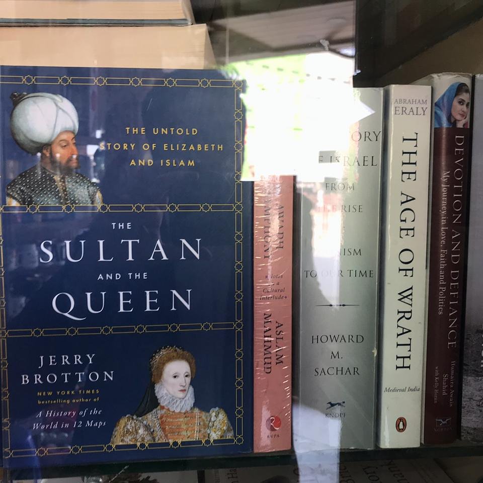 world_bookstore's tweet photo. Book available on $20

The Sultan and the Queen tells the riveting and largely unknown story of the traders and adventurers who first went East to seek their fortunes—and reveals how Elizabeth’s fruitful alignment with the Islamic world, financed by England’s first joint ..... https://t.co/JMFiKgAkQm
