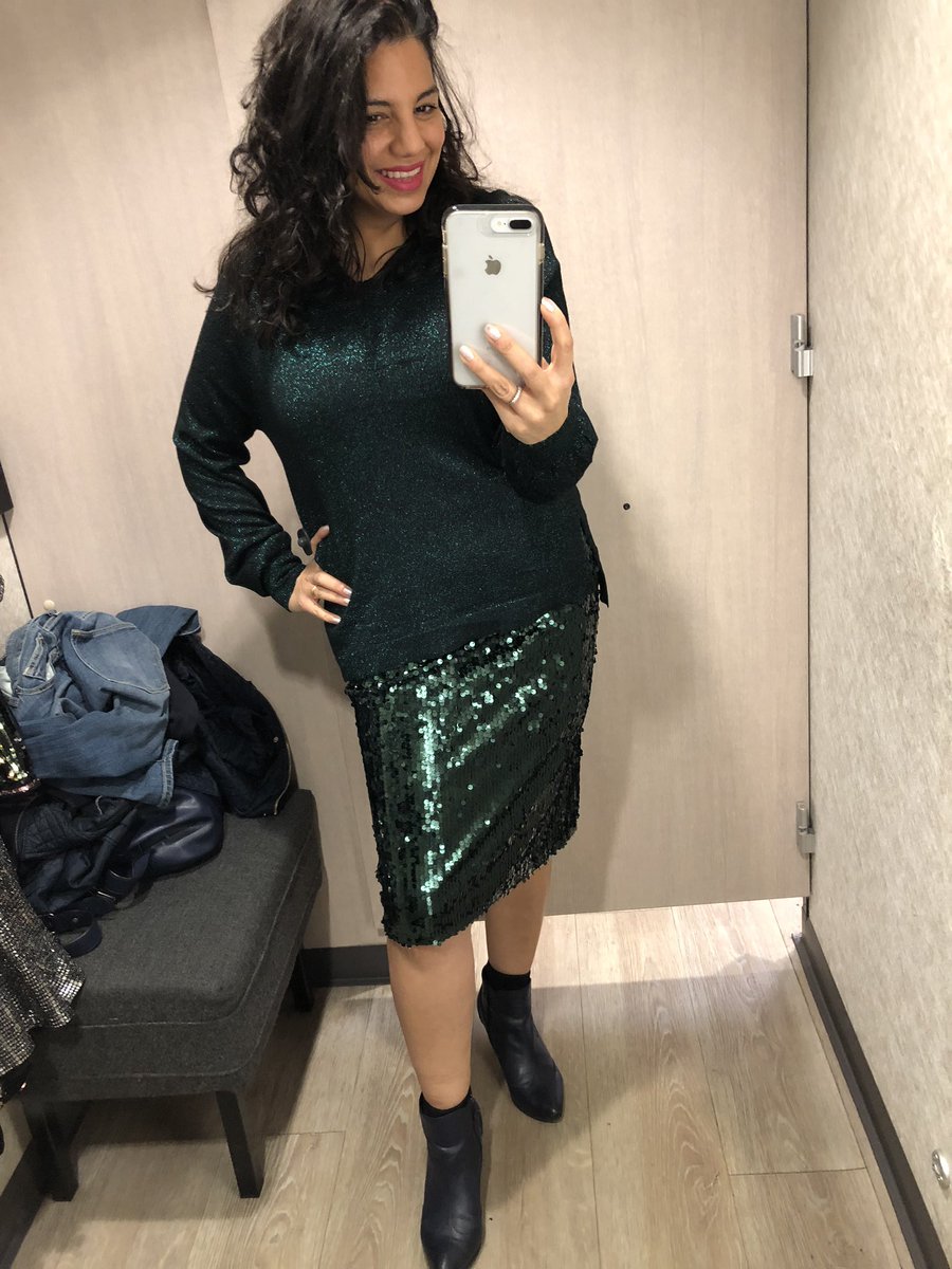 IshbelsW's tweet image. *PARTY OUTFITS* 🎉🥂🍷🍹 And I’m still in the @tescofood changing rooms with this gorgeous jumper (£12) and green sequin skirt (£25) from @fandfclothing 💚💚💚 #tescos #fandfclothing #partyoutfits #frugalfashion #personalstylist #personalshopper