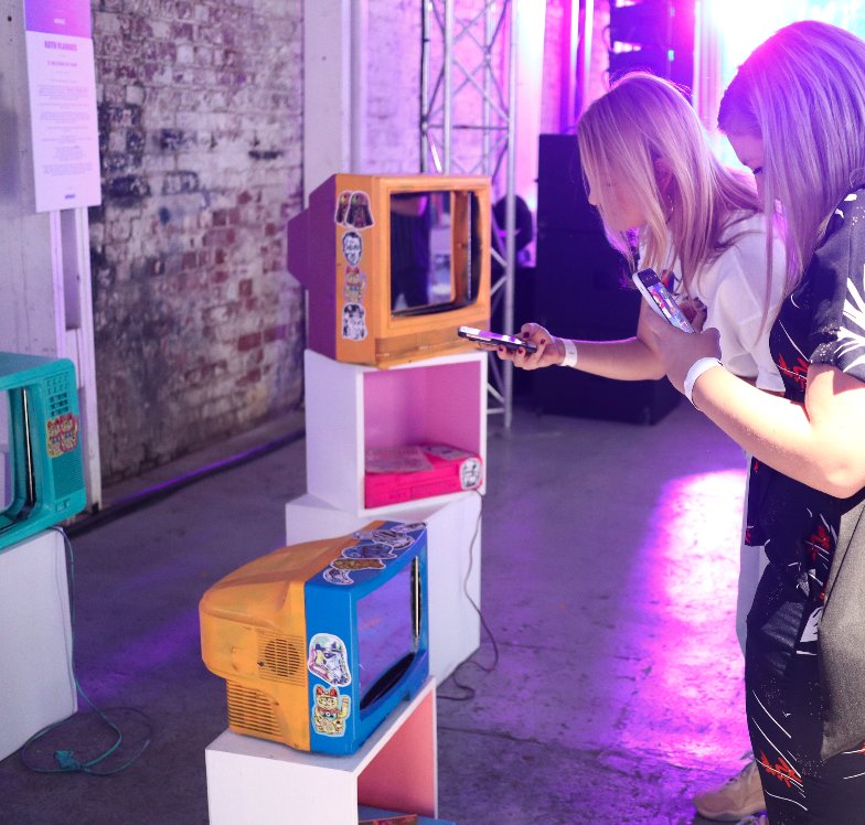KeithVlahakis's tweet photo. Interaction moments from my 3D art installation at @AbsolutSA One source live. ABSOLUT POPART #collab #onesourcelive #art #beabsolut #absolutvodka #popart #popculture https://t.co/OdlM5uGPTB