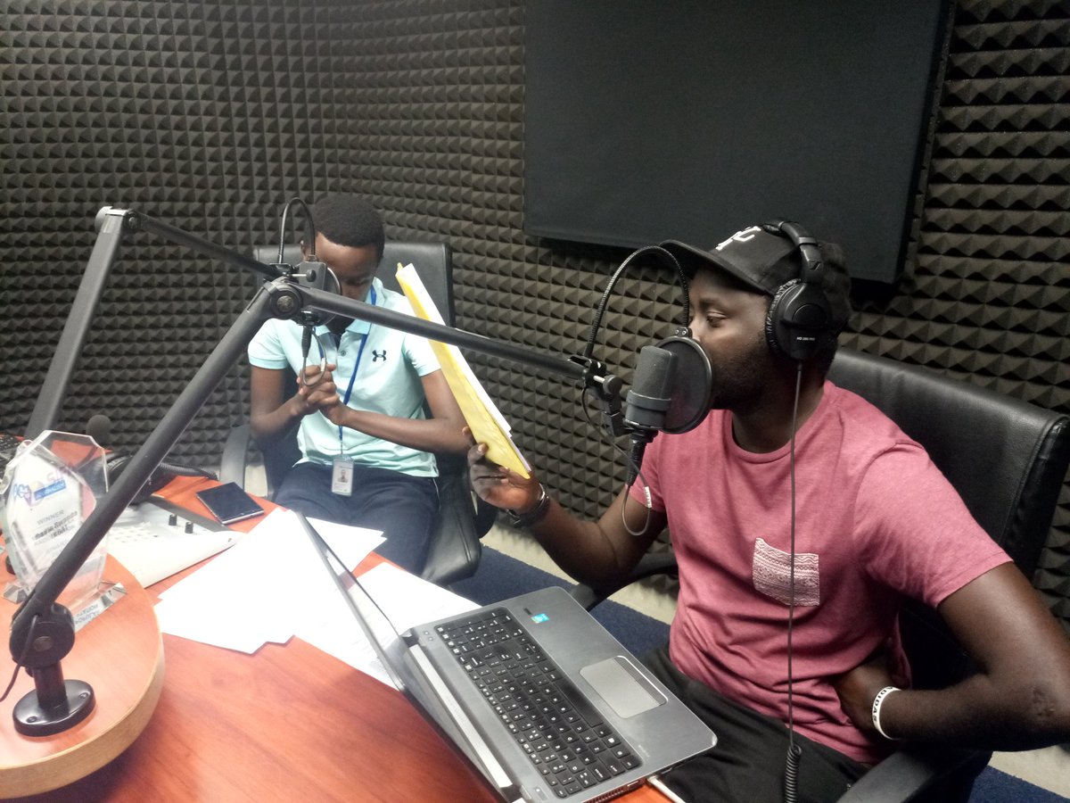907MagicFm's tweet photo. Kurikira Urubuga rw'imikino. 

Amavubi arazira iki?  Niki cyakorwa ngo intsinzi iboneke? Nayandi makuru yose avugwa muri Sport urayumva. 

Studio: Patty,  Axel na David https://t.co/KGCR7m4cJx