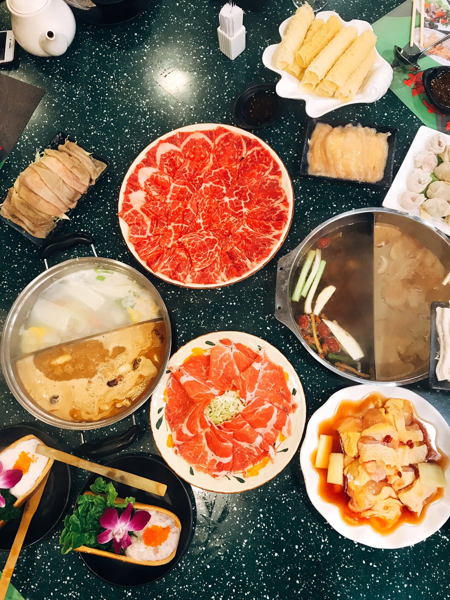 freemovievideo1's tweet photo. When temperature drops below 25 degrees, you know it’s time for hot pot! Click like if you agree! ❤️ https://t.co/vXXsxQj38a