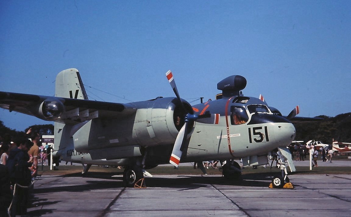 DutchSpace's tweet photo. Almost 50 years between these photo's, amazing restoration of the Royal Netherlands Naval Aviation Service (MLD) S2F Tracker (US-2N) 151 being done @Aviodrome by their staff and many (some Ex-MLD) volunteers ! #MLD #EHVB cc @AncientSubHunt @eduarddvds https://t.co/HaOkRAHW5P