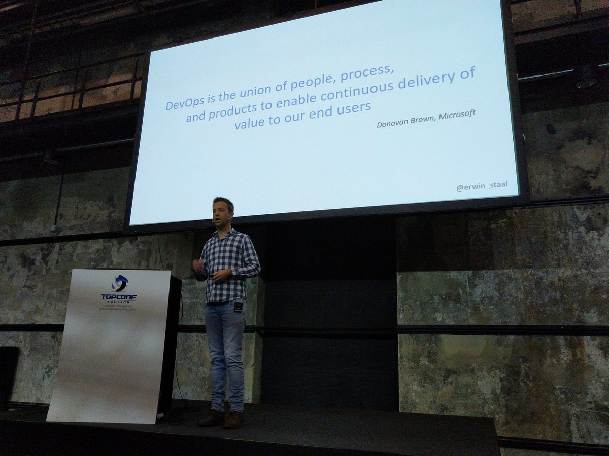 Jan_de_V's tweet photo. Right now @erwin_staal is talking about delivering value to our customers using modern #DevOps practices at @TopconfEE https://t.co/y6rU0RVBlH