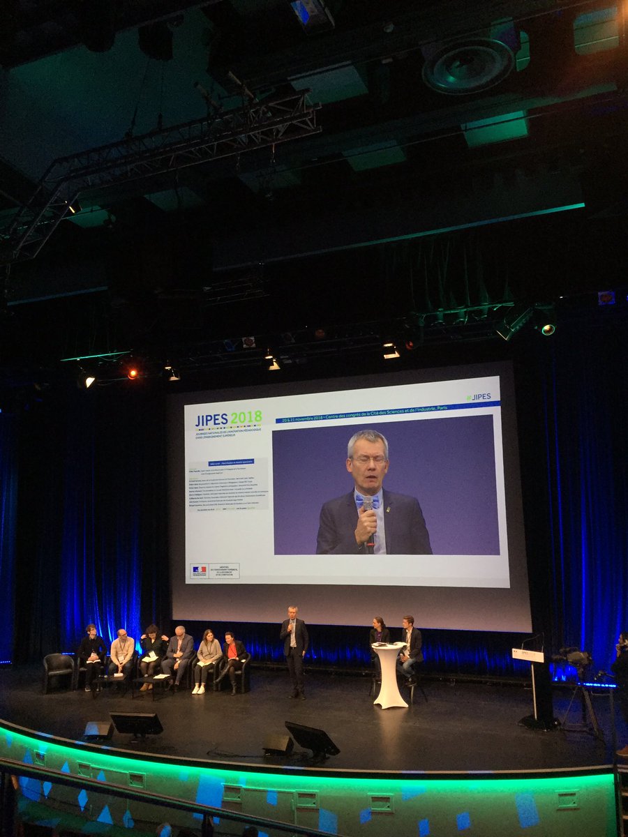 EMRollinat's tweet photo. #JIPES2018 Table-ronde animée par Didier Paquelin sur la flexibilisation et réussite apprenante -une manière de poursuivre le travail de l'école d'été 2018 de la #MIPNES et de préparer celle de 2019. En invités surprises, des "esprits critiques"... https://t.co/ZY0qPaiqMh
