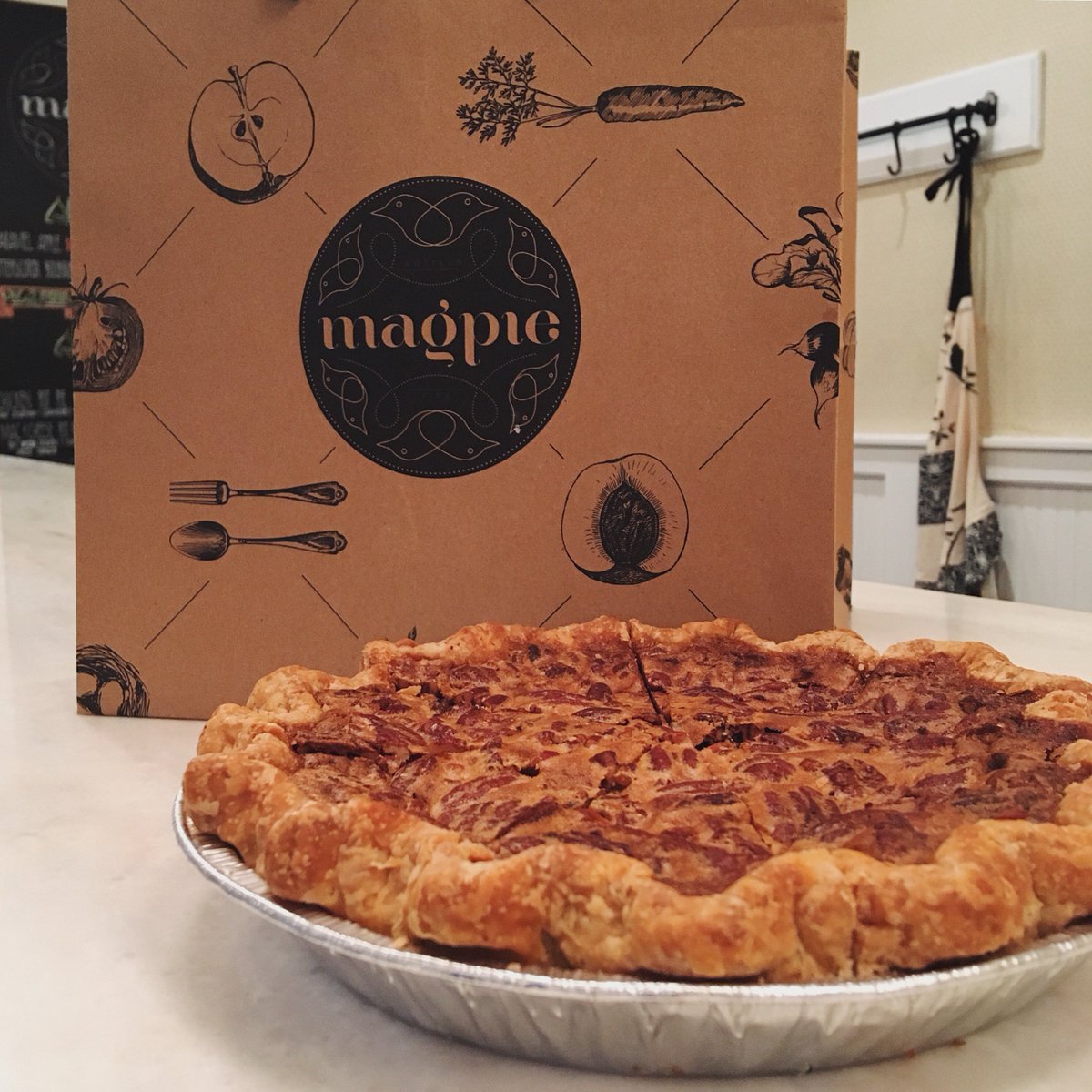 Don't forget to pick up your pre-ordered #Thanksgiving pies today! Open now til 4pm 

#magpieartisanpies #magpie #pie #ilovepie #southstreet