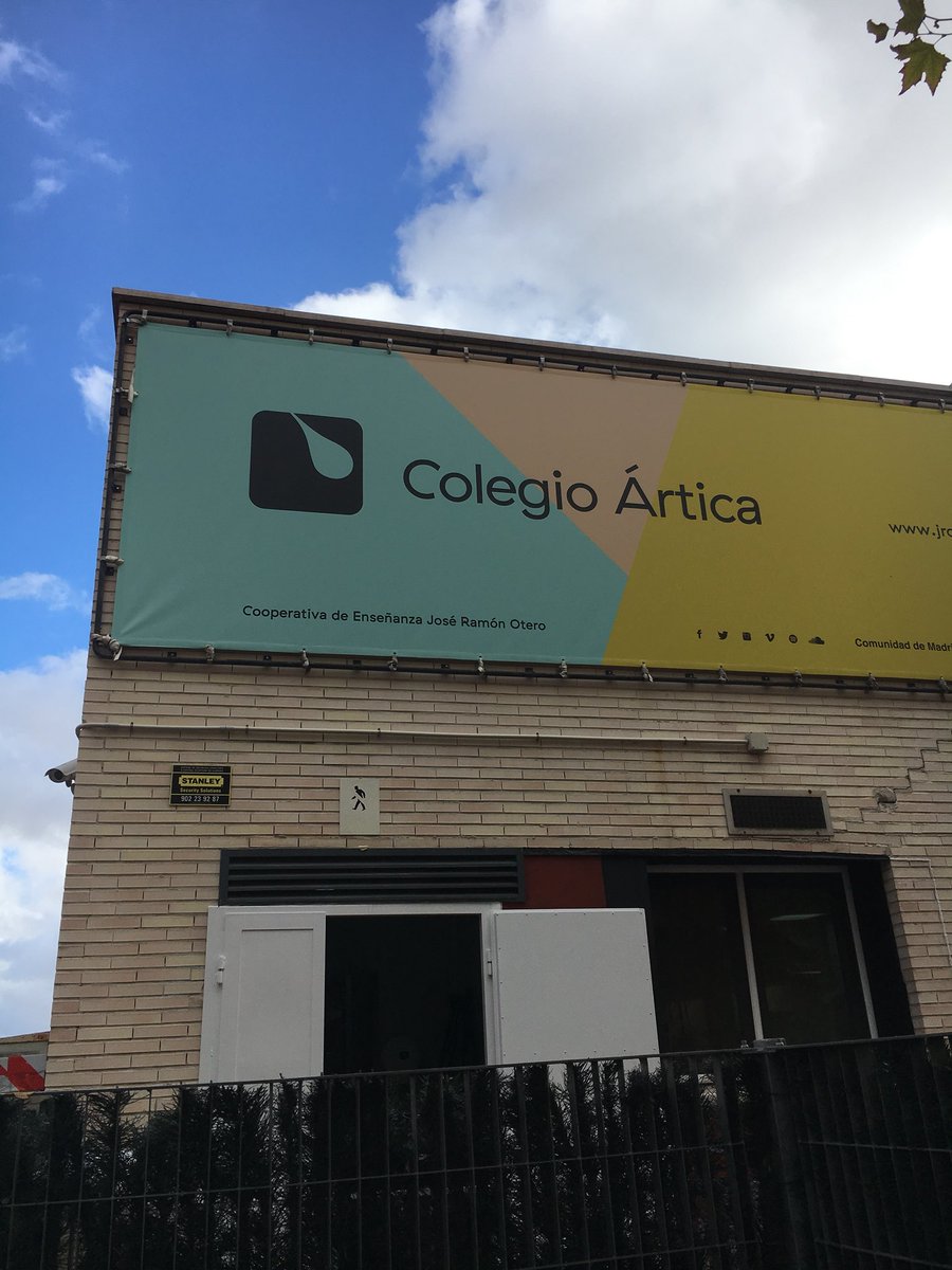 julenggdoc's tweet photo. Día de formación en Madrid @ColegioArtica #proyectos #trabajocooperativo #educación @colsangregorio https://t.co/TUTgWhSBR9