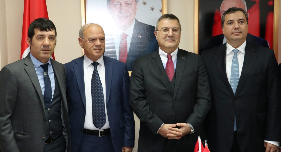 arnavutlukpost's tweet photo. Türkiye Cumhuriyeti, Durrës şehrinde Fahri Konsolosluğu açtı
https://t.co/hBD3O66V64 https://t.co/v9lmeNEBSK