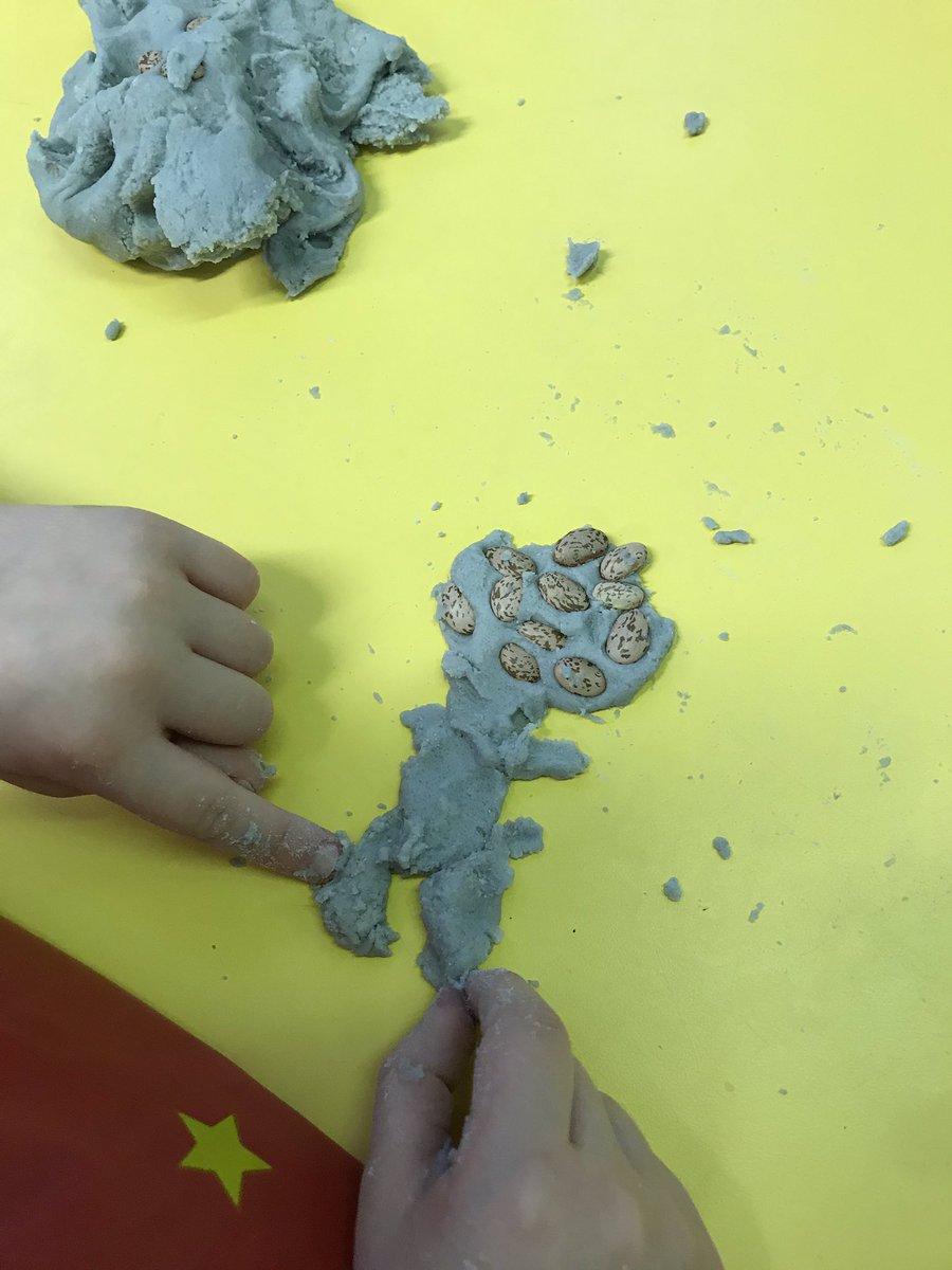 SkeneSquare's tweet photo. Our new playdough station is in full swing! #DIYplaydough #creativecuriosity #numeracy #literacy #socialtimes #expressiveart #sensoryexperiences https://t.co/JoFdCnsIV9