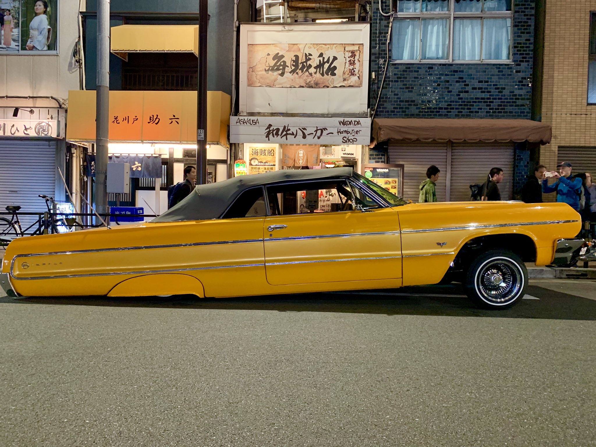 シボレーインパラ64Cモールクローム シボレーインパラ 64アイブローモールクロームハイドロ