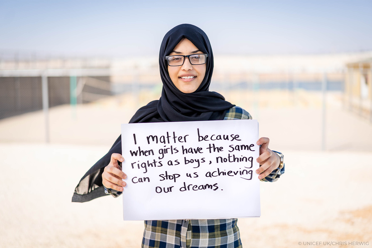 unicefchief's tweet photo. "I have a brain, just like any boy. I can think, I can create, I can be whatever I want to be just like a boy. There should be equality between us.” Bodoor, 17-year-old Syrian refugee living in Jordan. #WednesdayWisdom #GenUnlimited https://t.co/vAYh2Gm9yi