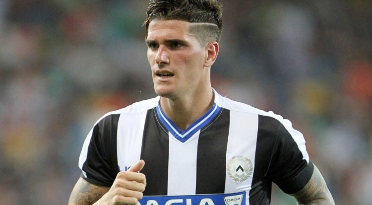MilanUpdate's tweet photo. Milan mengincar Rodrigo De Paul. Sang pemain juga diminati Inter. Agen De Paul akan mendiskusikan hal tersebut. Via @DiMarzio 

 https://t.co/oelzYZcjG1