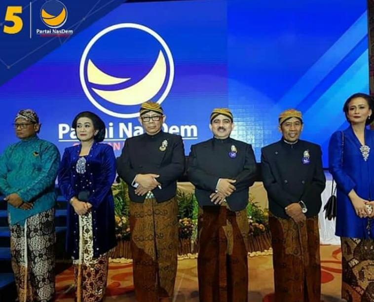 Selamat ulang tahun Ke 4 <a href="/Fraksi_NasDem/">Fraksi NasDem</a> mari bersama membangun indonesia.
<a href="/NasDem/">Partai NasDem</a> <a href="/NasdemJTG/">nasdem jateng</a> <a href="/KabarNasDem/">Kabar NasDem</a> <a href="/nasdem_news/">NASDEM News</a> <a href="/partainasdem/">Partai NasDem</a> <a href="/jokowi/">Joko Widodo</a> <a href="/Surya_Paloh/">Surya Paloh</a> <a href="/ganjarpranowo/">Ganjar Pranowo</a> <a href="/JatengPos/">Jateng Pos</a> <a href="/iskandar_moh/">MOH.ISKANDAR</a>
#NasDemAntiMahar 
#SahabatFadholi