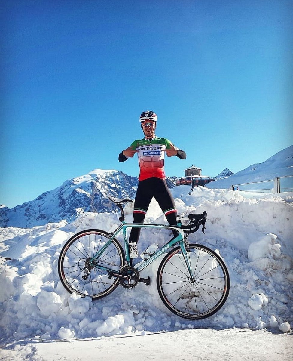 FLYCyclingTeam's tweet photo. Over the top! 🇮🇹🏔️✔️
#SimoneBonzanni
#FlyCyclingTeam
#DiabeteTeam
#DiabeteSocial
#TypeOne https://t.co/U2Cr4wOPln
