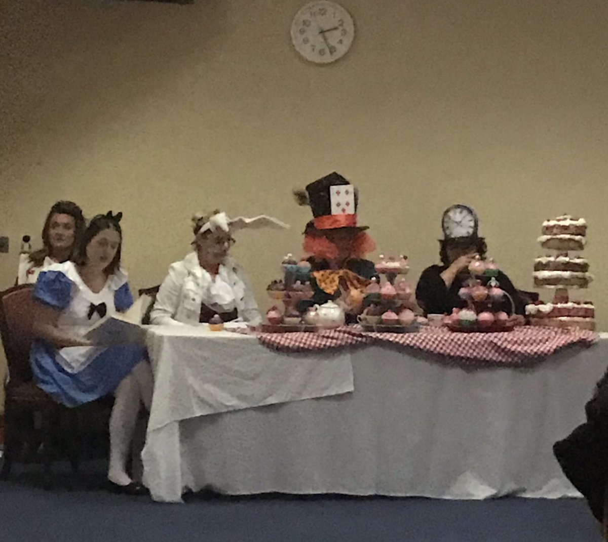 change_experts's tweet photo. What’s going on @BCUHB this week?
#WhiteRabbit #AliceinWonderland #MadHatter #MrTime #CampaignEvents https://t.co/XoryZq6QO9