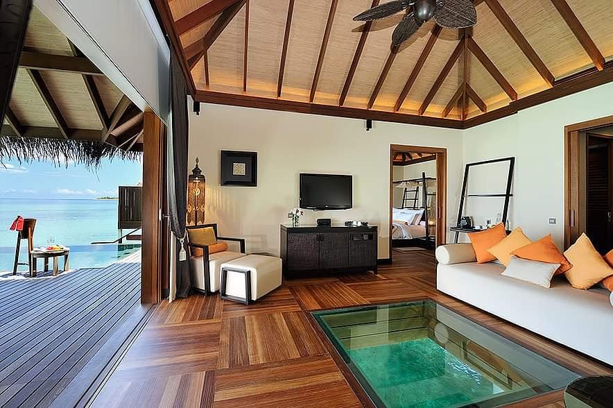 MVHoneyM's tweet photo. Whatever you imagine your brain won't reach the Picturesque of @MaldivesAyada βπ¦
:
:
#Maldives
#MaldivesHoneymoonOffers
#TravelToMaldives #GoToMaldives #VisitMaldives #ExploreMaldives #BeautyOfMaldives
#YallaAgazat https://t.co/N2rsRREk5Y