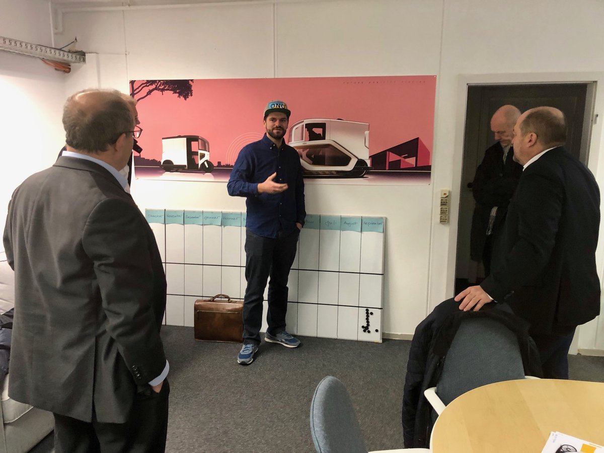 dlutheberlin's tweet image. #VBKI Ausschuss Mobilität besucht #MotionLab.Berlin. Start ups wie ONO finden dort Platz und Kooperationen, um Prototypen und Kleinserien für die Mobilitätslösungen der Zukunft zu entwickeln und zu bauen!