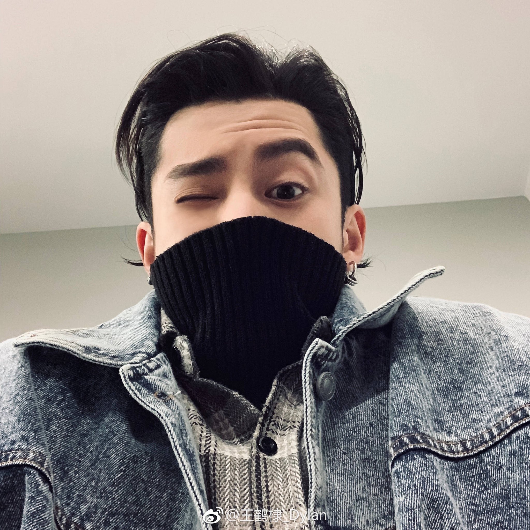 Dylan Wang with his Black Suits for 2022 Weibo Night So Dashing
