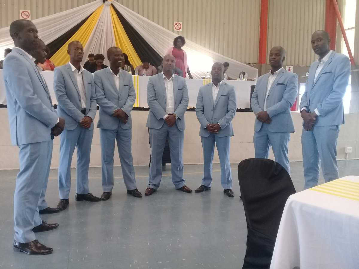 Nqoko_SabelowSA's tweet photo. #samben @abaphathi follow us here and for more info please  contact us here for bookings (all events)  0780637532..@PrinceBulo
@DJTira @ThandoMhayise4u
@ONEGospel @AfroTainmentSA @DistructionB please my love ones for support us 🙌🙌💖💖💖 afro!
Please retweet https://t.co/wj9sOesSuh