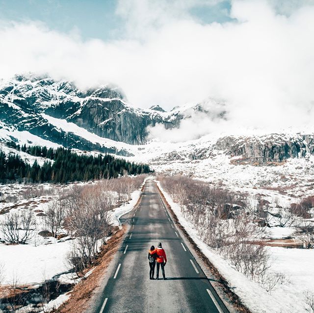 ArcticYeti's tweet image. Las islas #Lofoten, los increíbles fiordos noruegos del norte no dejan de sorprendernos ni durante los meses de invierno 😍❄️
•••
#travel #photography #photooftheday #wanderlust #arcticyeti #nature #instapassport #instatravel 
#lifeofadventure #mytrav… ift.tt/2DC7CEx