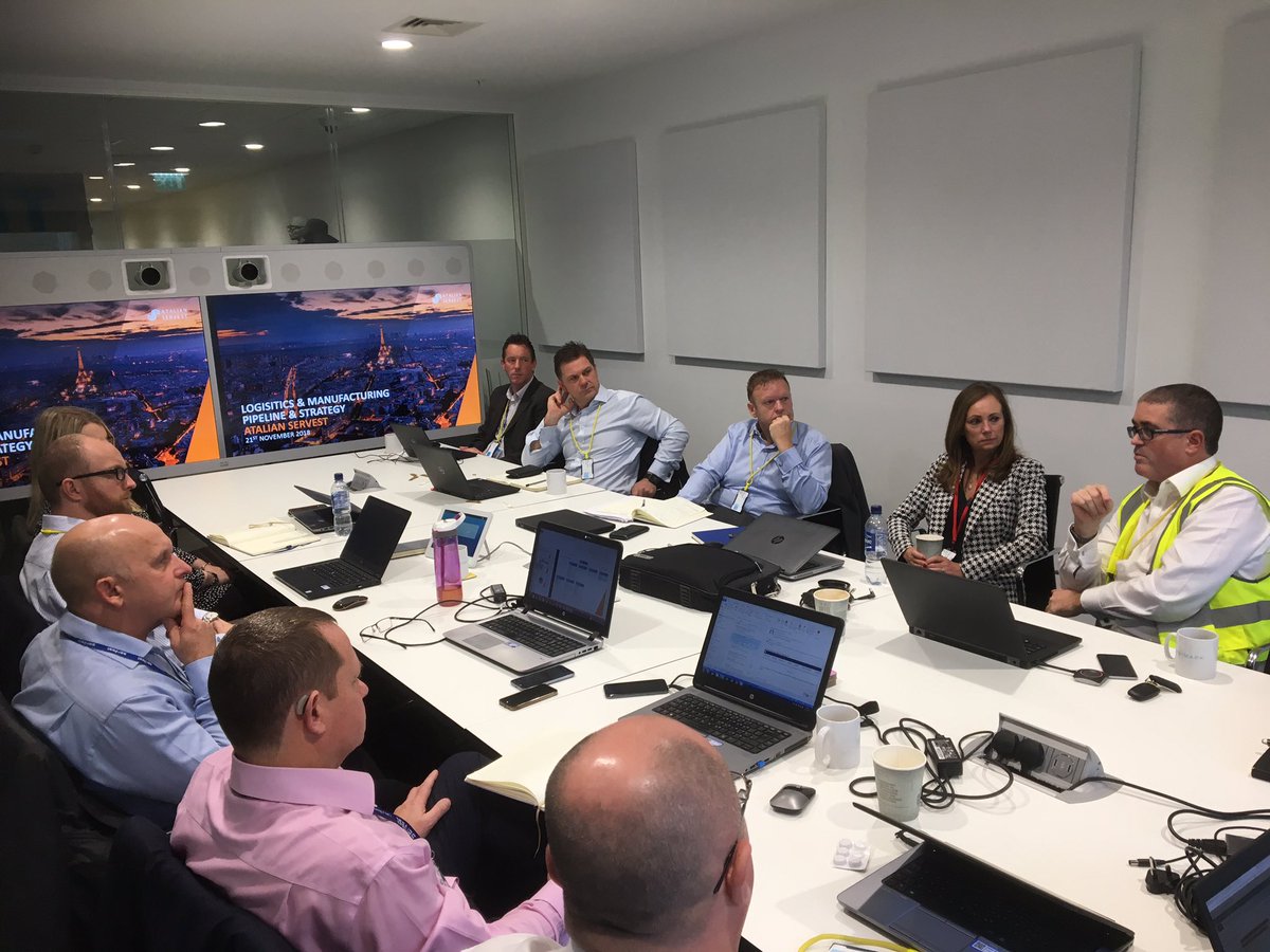 <a href="/Gav038/">Gavin Slattery</a> presenting the FM sales strategy within the L&amp;M sector.. #Manufacturing #logistics @Servest_UK
