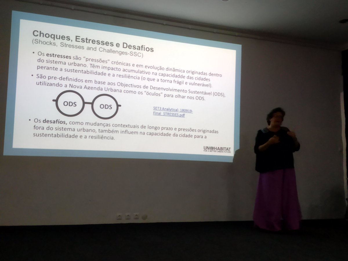 Con Maria Salazar, analizando shocks, stresses y desafíos en Maputo. Gracias a todo el equipo  <a href="/UNHABITAT/">UN-Habitat</a> en Mozambique y a la municipalidad de Maputo. @MunicipalidadeMaputo <a href="/UResilienceHub/">Urban Resilience Hub</a> <a href="/mariasalazar/">maria mateos</a> <a href="/CelayaAmaia/">Amaia Celaya Alvarez</a>
