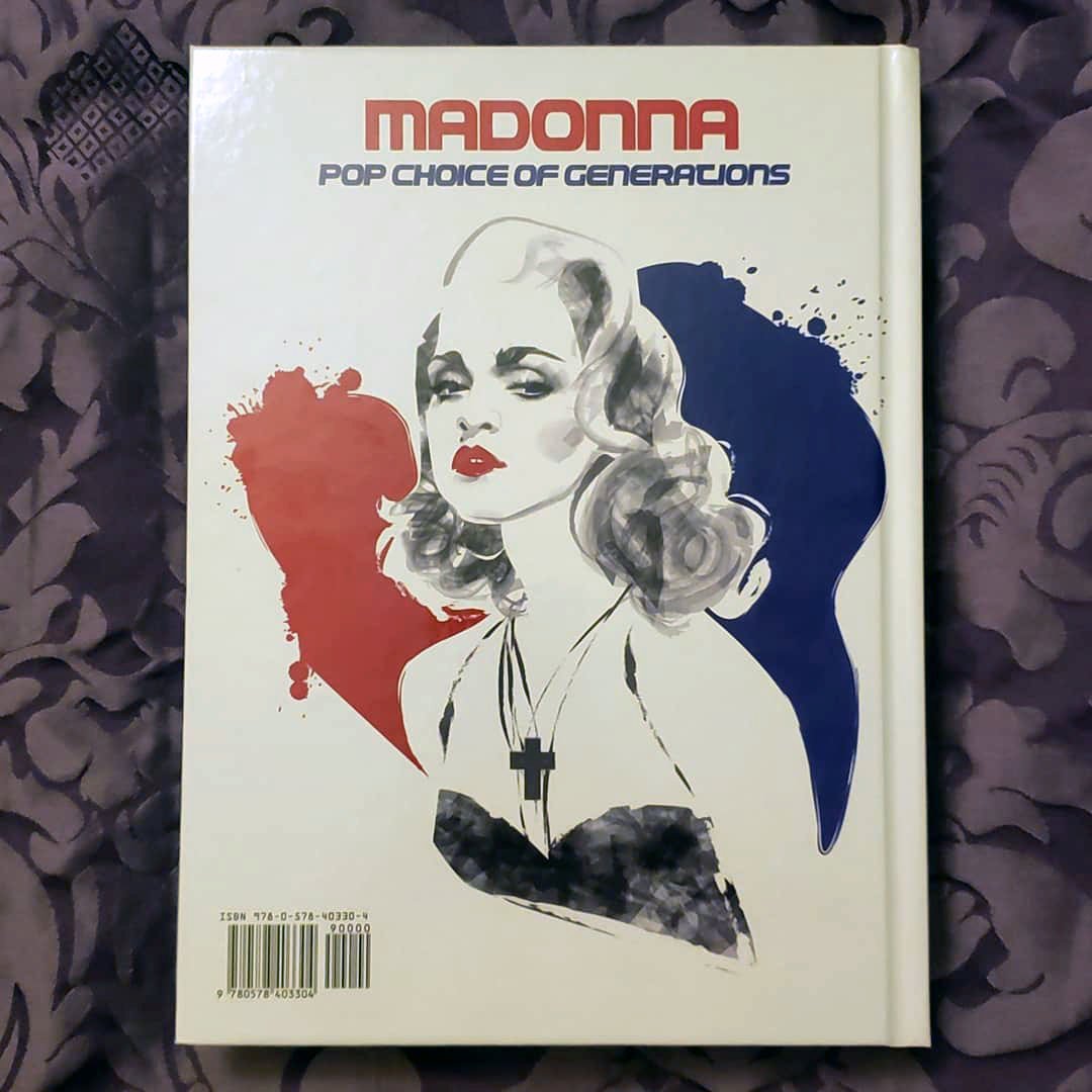 alemogolloart's tweet photo. Thank you @micheleruiznyc #Repost
・・・
She has arrived!!! #MLVC60
She is a Beauty!!! 😍 Bravo @anthonycoombs & @encyclopediamadonnica !!! #Madonna #OnTheCoverOfAMagazine #60Years 📸📚 @Madonna https://t.co/AoQvwR4RJT