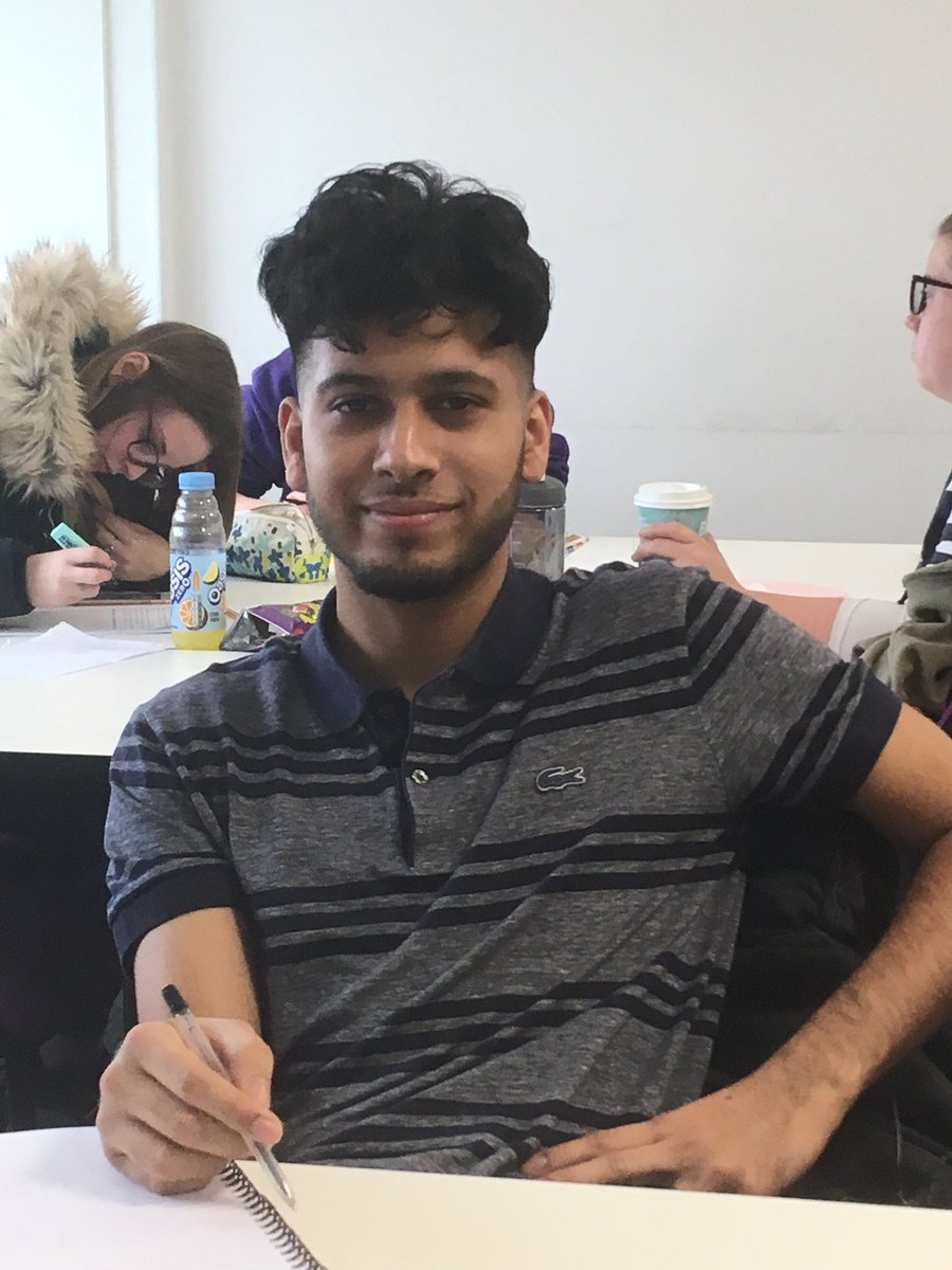derbyuni_cfhwb's tweet photo. @derbyuni_cfhwb working hard to increase the number of men working with #childrenandfamilies #research suggests #children with a #strongmalerolemodel are more likely to #reachtheirpotential https://t.co/cC4VjuYdD7