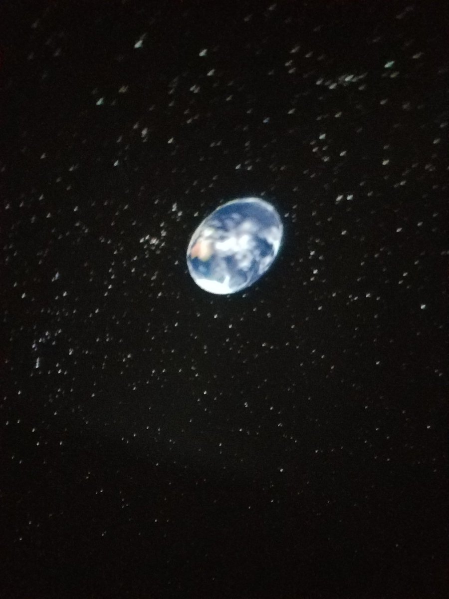 tcguth's tweet photo. Tuesday with Captain Tim and a visit to Starlab! #amazing
#kscience
#sunmoonstars
@RodgersForgeES
@missyfanshaw https://t.co/En0mFVyw1s