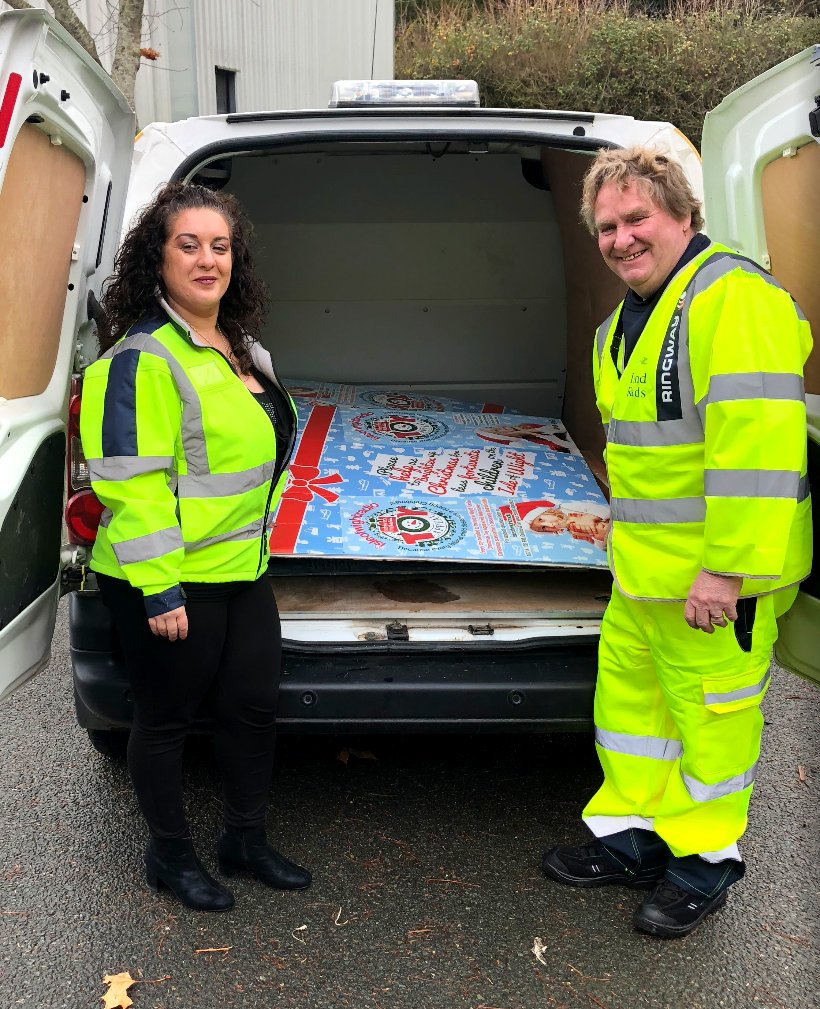 We're out and about delivering the collection bins for this year's <a href="/toyappeal/">Christmas Toy Appeal</a>! <a href="/iwightradio/">Isle of Wight Radio</a>'s <a href="/radiopault/">RadioPaulT</a> and <a href="/jaywhite_1/">Jay White</a> helped us to load up the van before we hit the road. To find out how you can donate to this year's appeal go to: iwradio.co.uk/2018/11/20/isl… #iwtoyappeal #iwnews