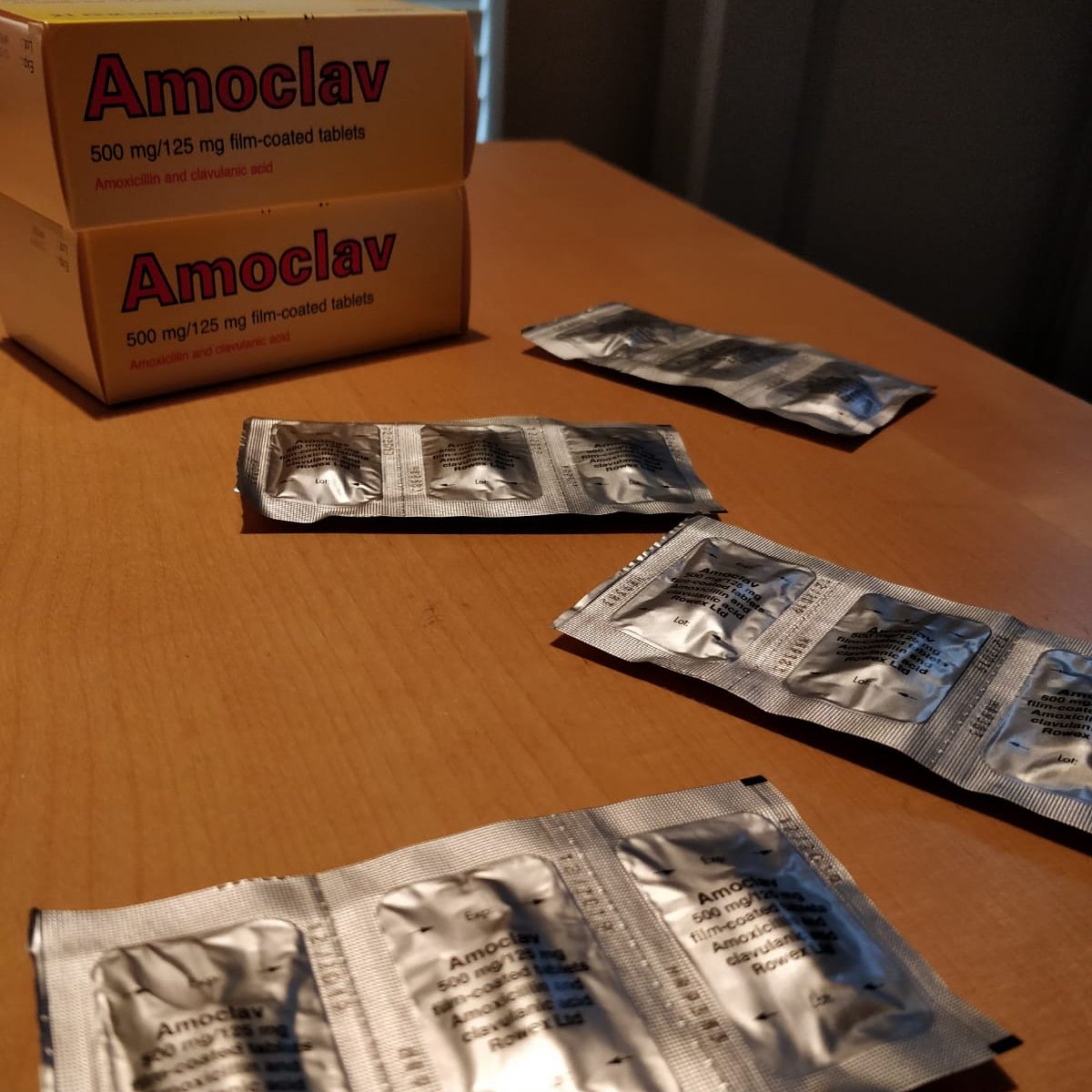 Arrrrgggghhhhhh, the kidney infection is back! This is going to be 4 weeks out of 5 on anti-biotics. Woke up on Sunday morning after the glorious Ireland win over the All Blacks and thought the pints had been laced with poison. Have been sweating and shivering ever since.
