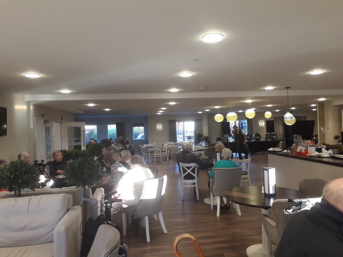 HighwoodMill's tweet photo. Residents of Highwood Mill were treated to an afternoons entertainment this Saturday as they welcomed swing and soul singer Mark Cetera into Ingram’s for a live performance featuring songs from artists including Frank Sinatra, Michael Buble, Michael Ball, Elton John and more! https://t.co/p0gATD0lhs