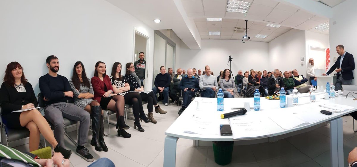 CislNazionale's tweet photo. #21novembre il Segretario generale aggiunto Luigi Sbarra ad Aosta per la Conferenza Regionale dei Servizi in Rete @CislVdA con @JDondeynaz, Fabrizio De Gattis, Manuela Malesan, Giorgio Piacentini, Fausto Renna https://t.co/8LPfLJqAM8