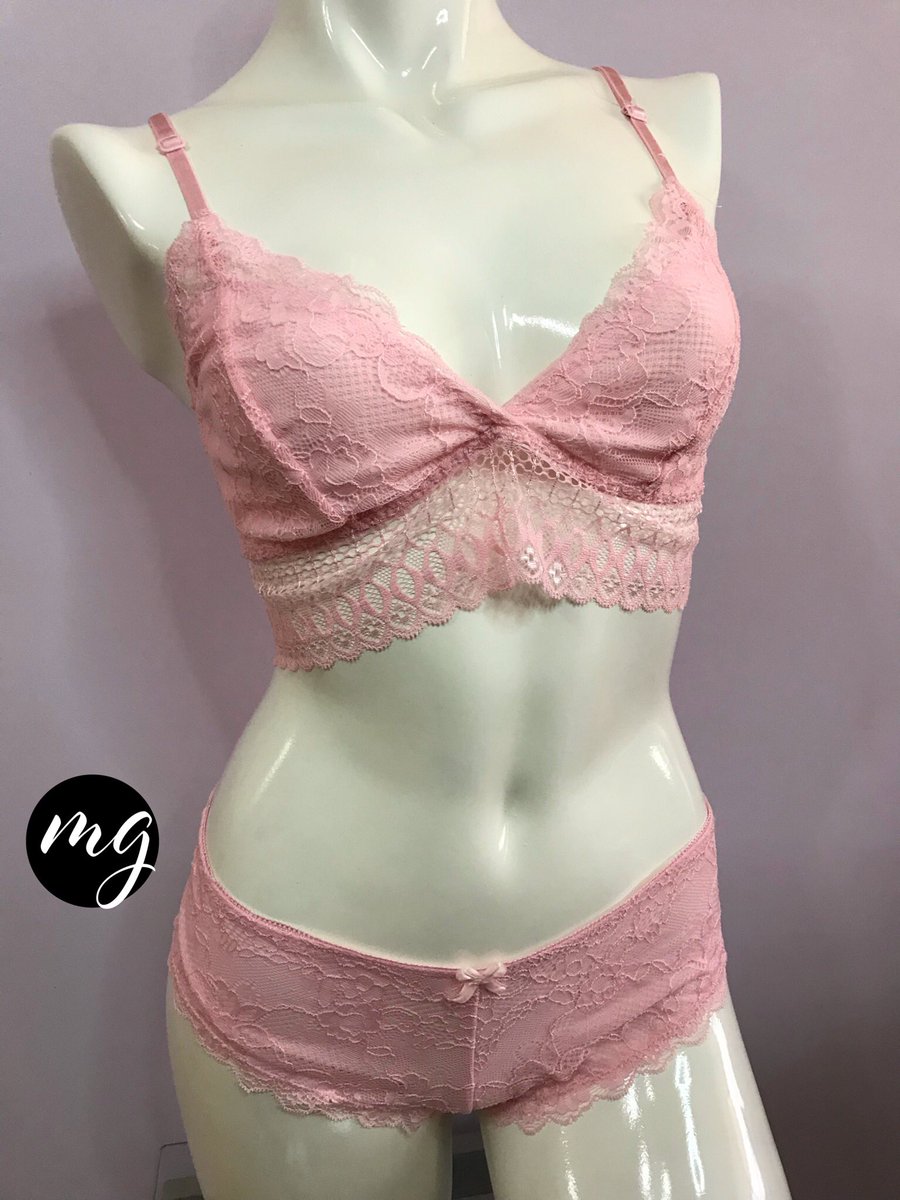 mirasgold's tweet photo. Now 40gh. Size available: small. Call or Whatsapp 0271505242 #mirasgold #sale #braletteset #lace #lingeriegh https://t.co/9zE8PAQ7T0