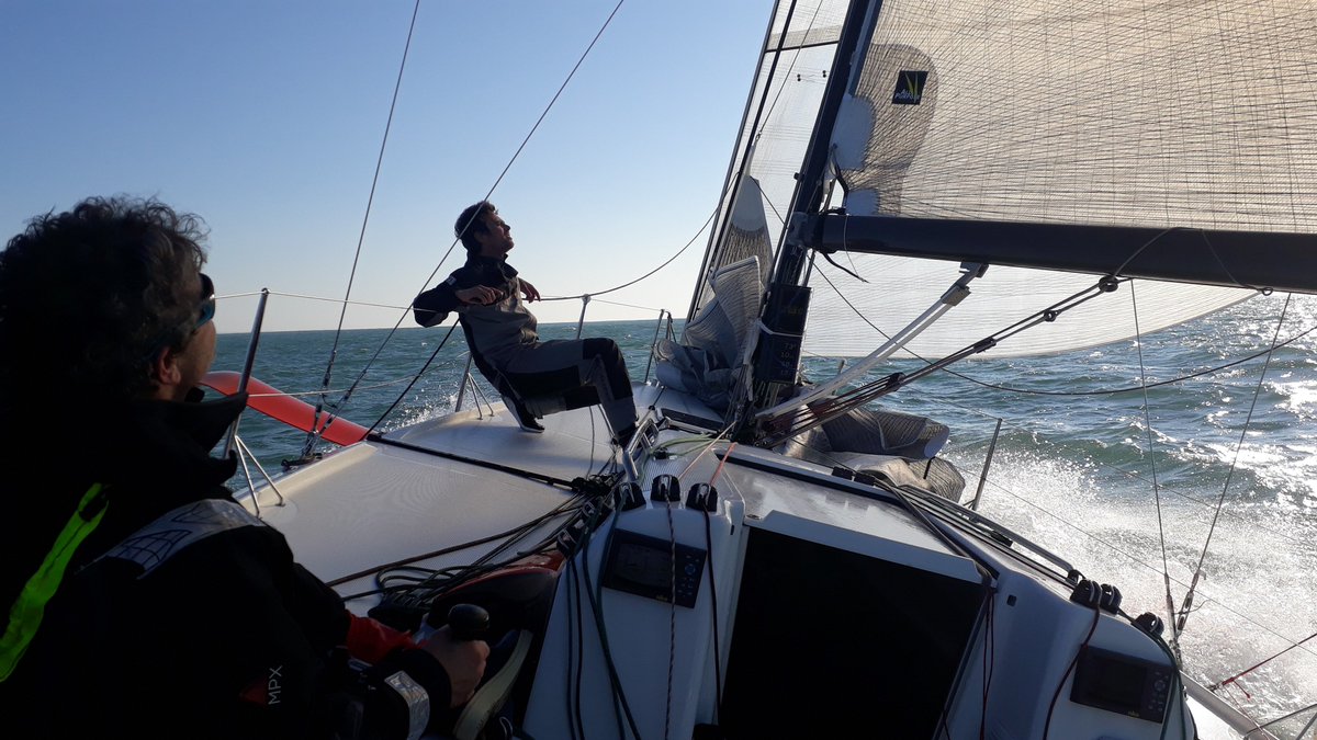 Superbes conditions la semaine dernière pour les essais voiles du #FigaroBeneteau3 avec <a href="/AllPurposefr/">All Purpose Voilerie</a> #vivement2019 <a href="/BENETEAU_France/">BENETEAU</a>