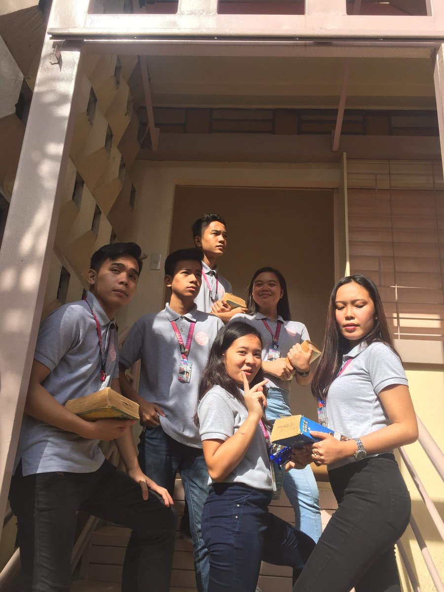 johnericooo's tweet photo. #feelingreligious mi diri na side https://t.co/oWKLHCZEnT