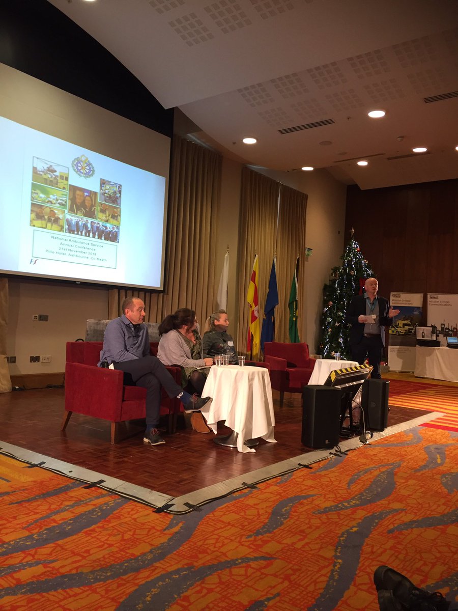 martindunne64's tweet photo. Discussion of Benefit of Schwartz Rounds with @AmbulanceNAS staff and Ms Maureen Flynn. Staff Health and Well-being #NASCONF18 https://t.co/3HrX2B8Vj7