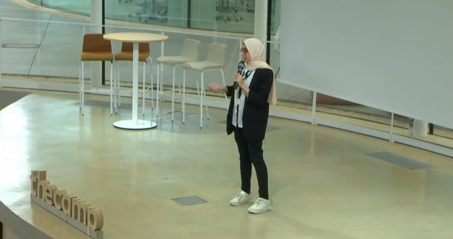 emergingvalley's tweet photo. 0,6% des femmes sont entrepreneures en Libye. Pitch de l'inspirante Fatimah Nasser fondatrice de Yummy, plateforme en ligne qui connecte les femmes souhaitant proposer des services de restauration à distance avec des clients! 
#EmergingPitching #EV2018 https://t.co/dIm1UMV4kq